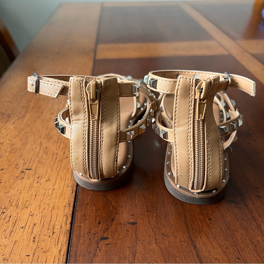 Steve Madden Travel Girls Sandals - Picture 4 of 5